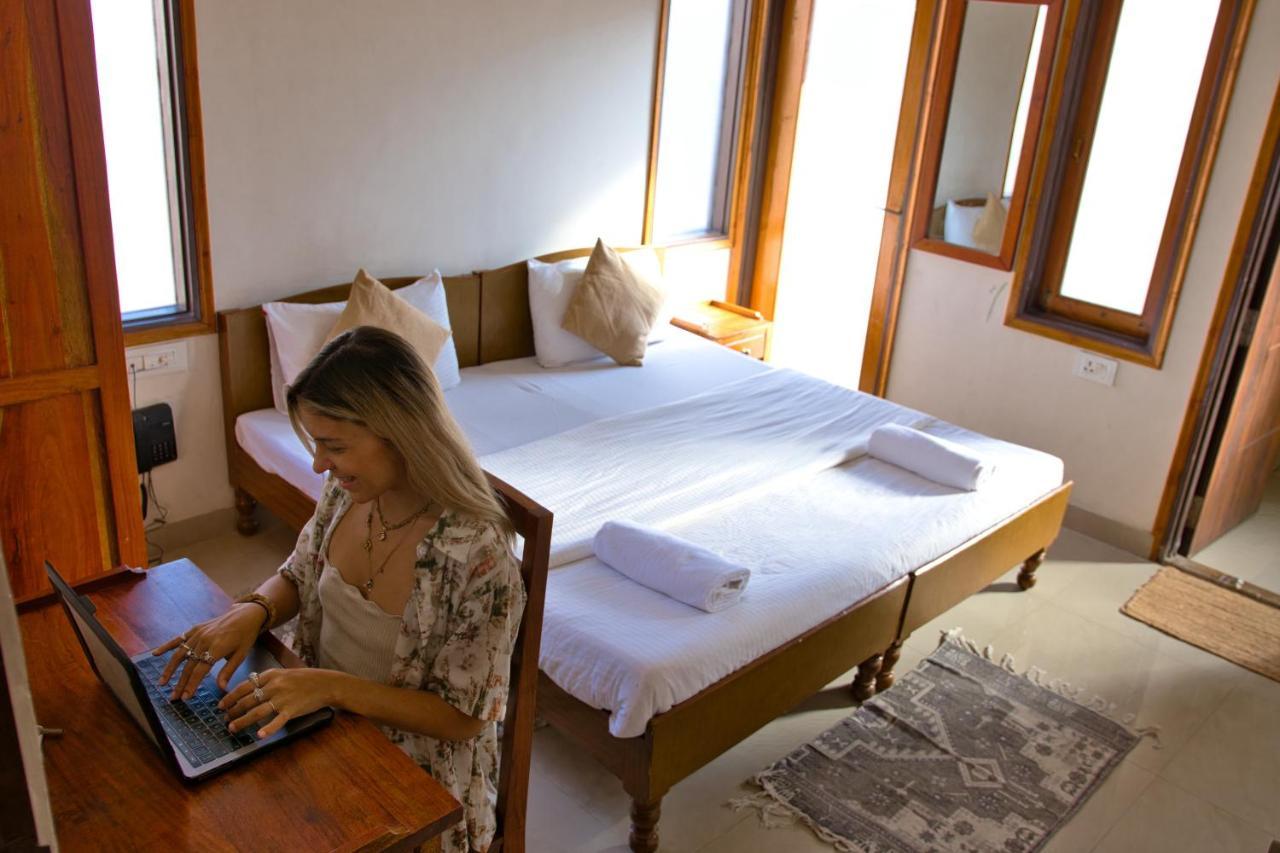 Chillout - A Boutique Hotel & Rooftop Restaurant Τζαϊπούρ Εξωτερικό φωτογραφία