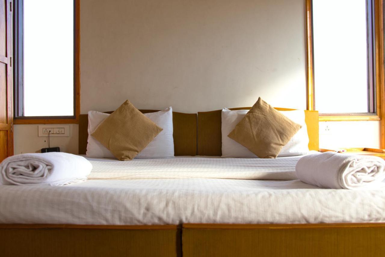 Chillout - A Boutique Hotel & Rooftop Restaurant Τζαϊπούρ Εξωτερικό φωτογραφία